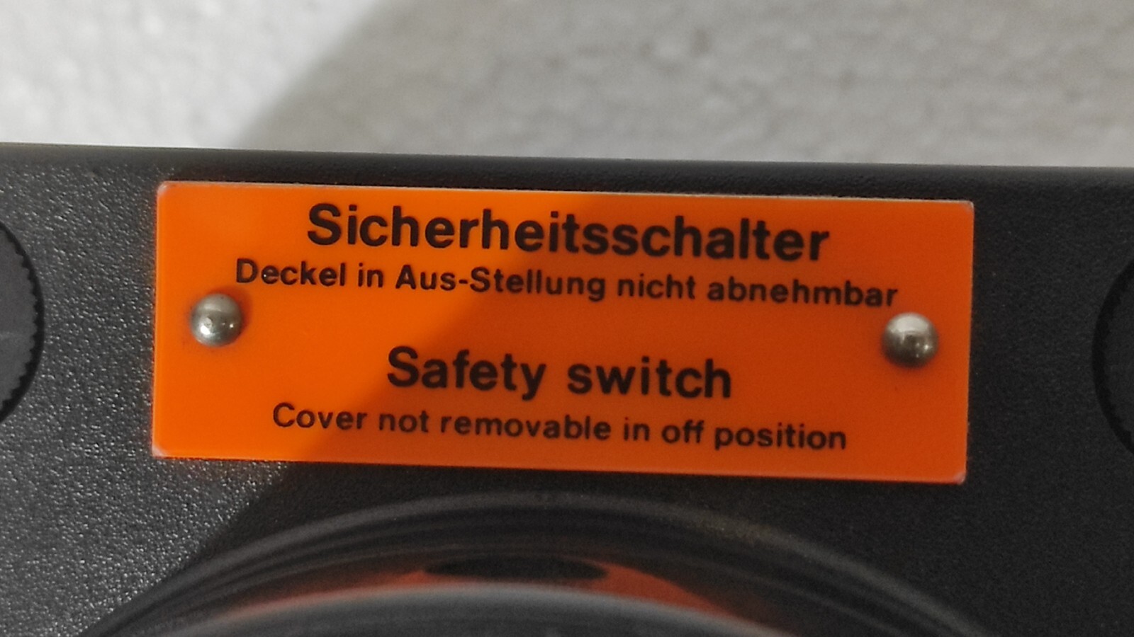admin/uploads/uploads/ABB ceag ghg 262 - CEAG GHG 262 2732 V5168 Safety Switch_3.webp